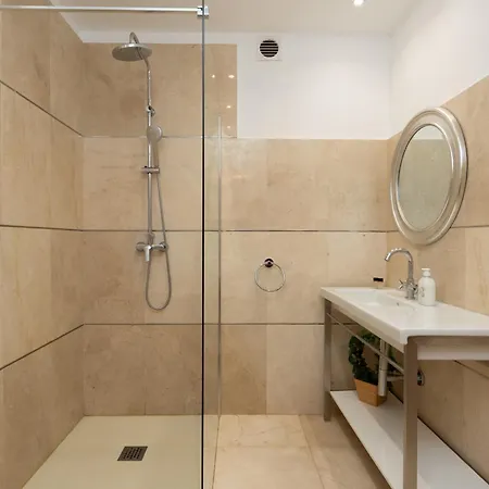 Vila Diana With Private Swimming Pool In Tauro *