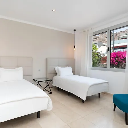 Vila Diana With Private Swimming Pool In Tauro *