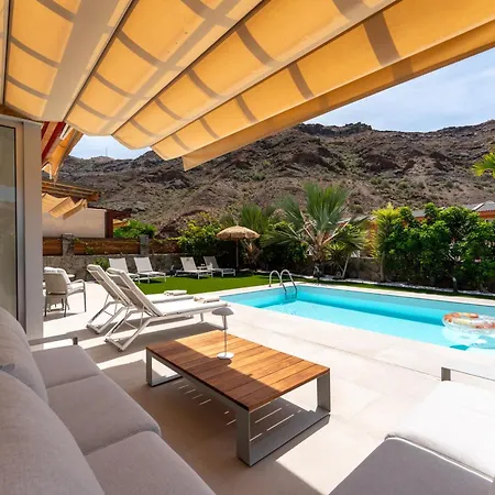 Willa Diana With Private Swimming Pool In Tauro *